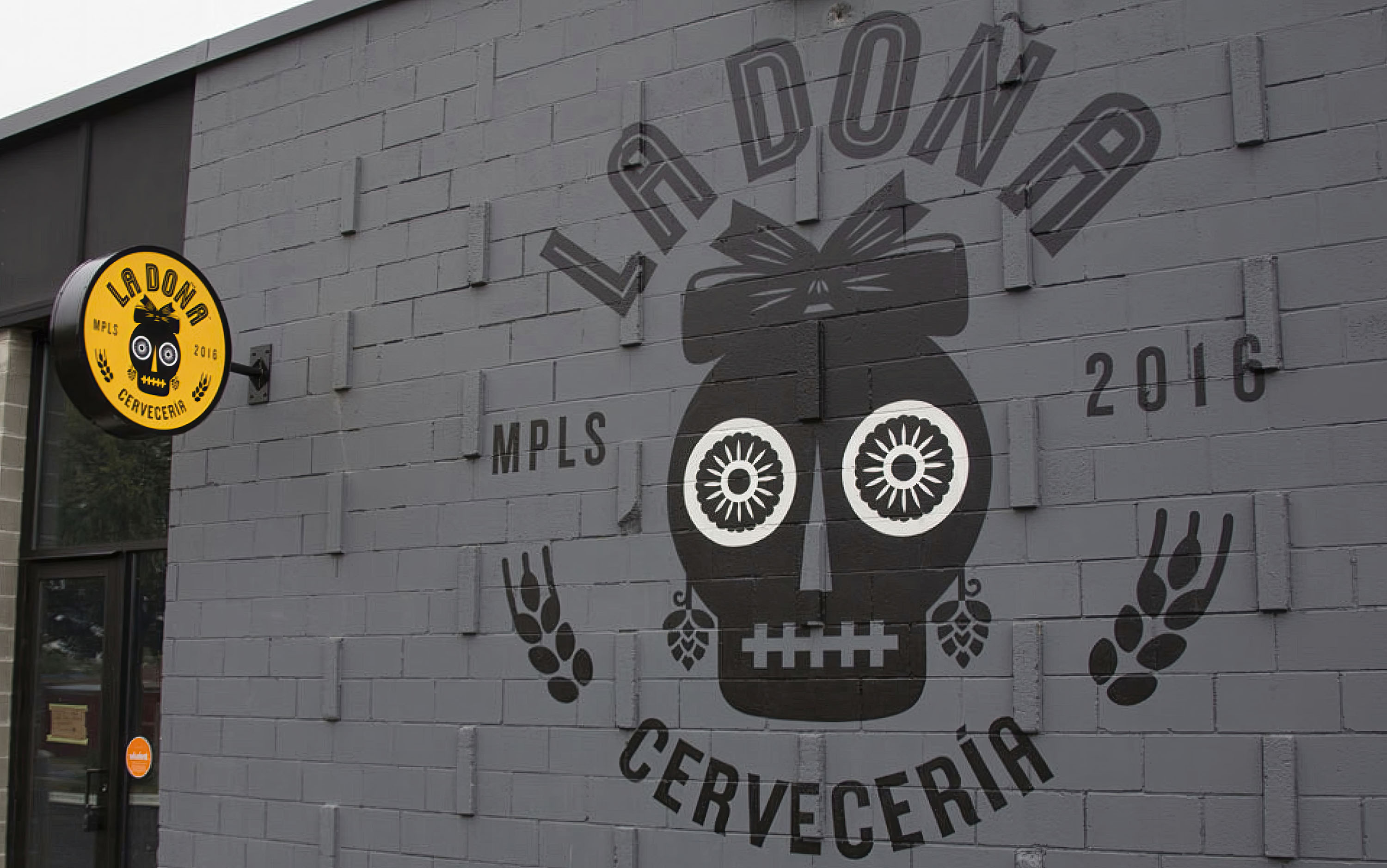 Logo Mural outside La Doña